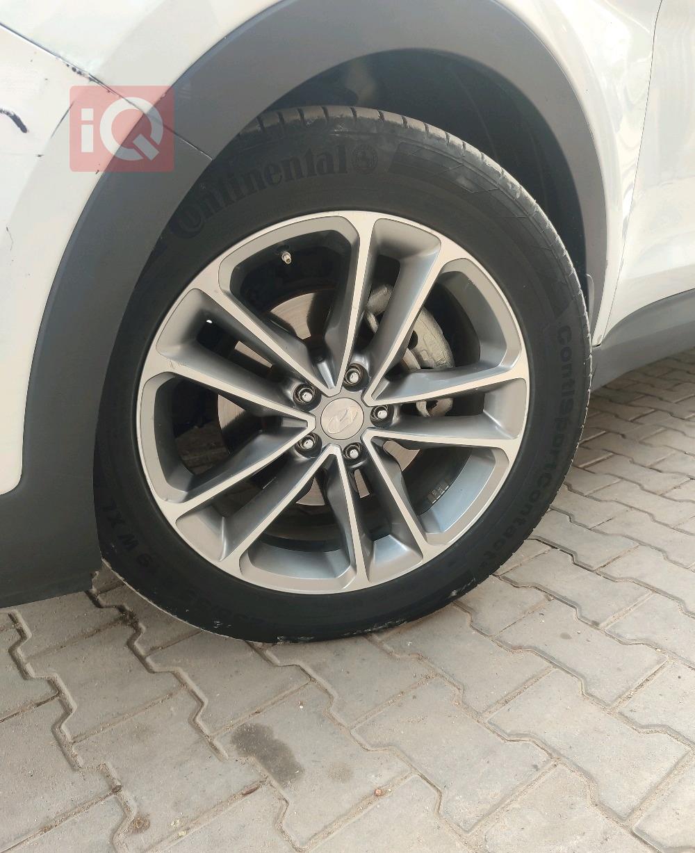 هيونداي سانتافي